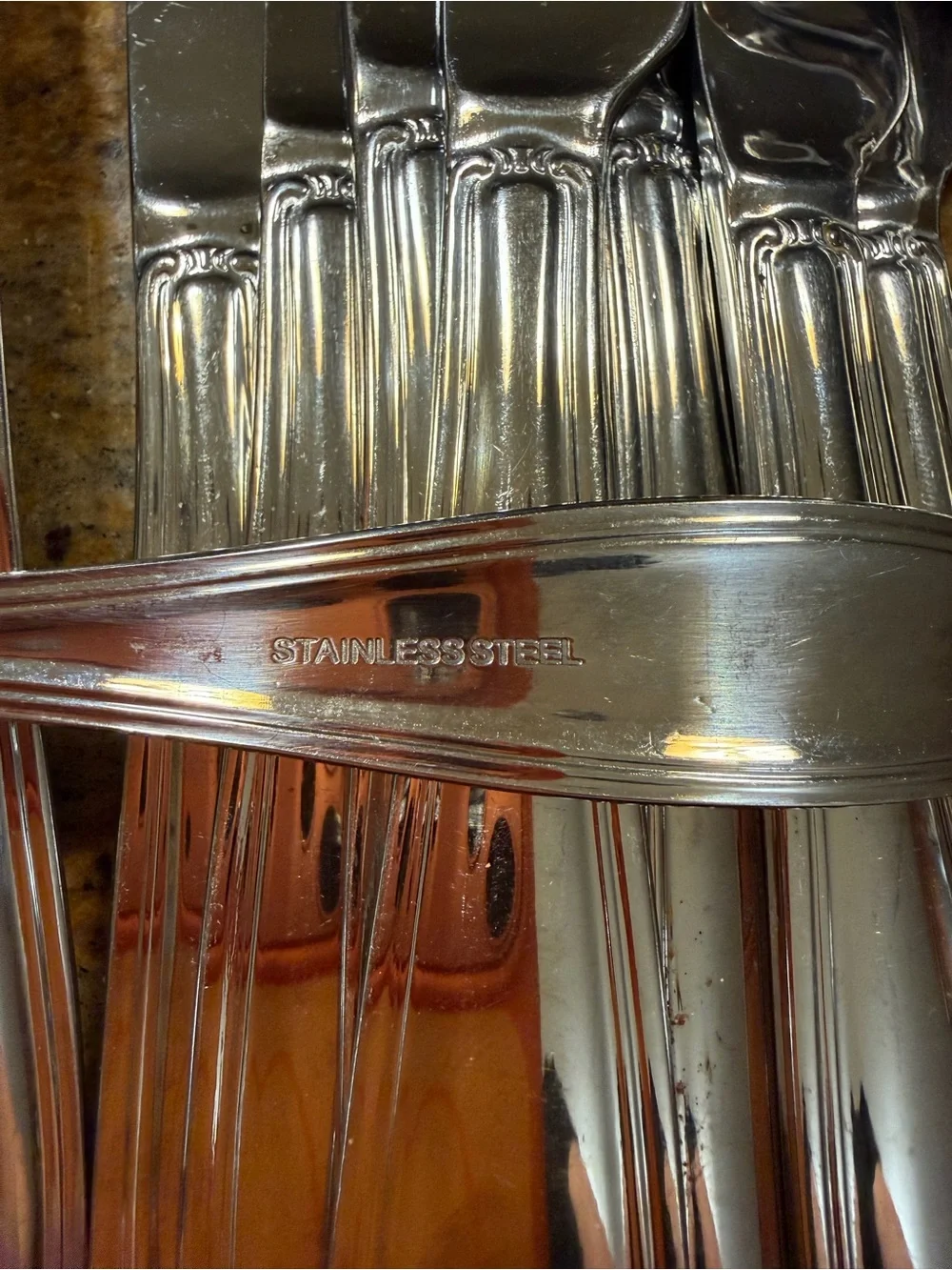Linden 40 Flatware Set, Service for 8, Stainless Steel.